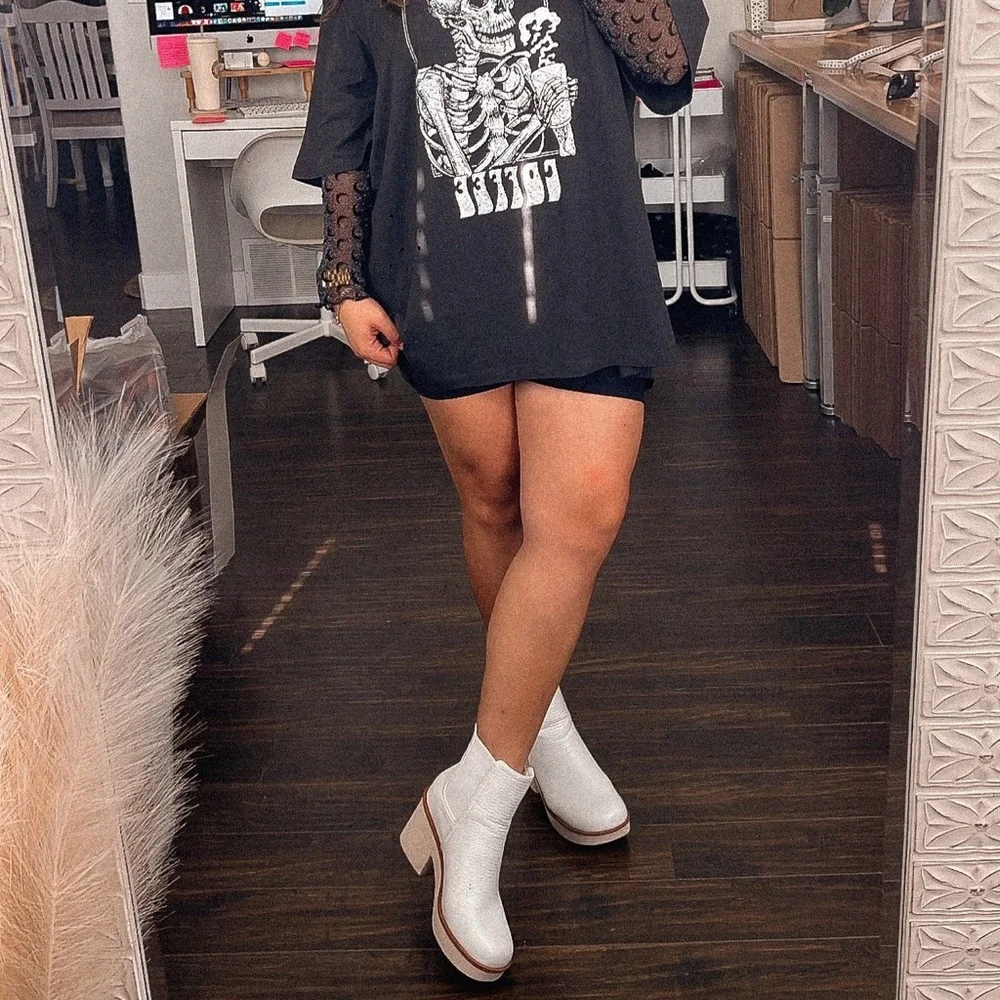 ❌SOLD OUT❌take me with you croc booties - Picture 6 of 10